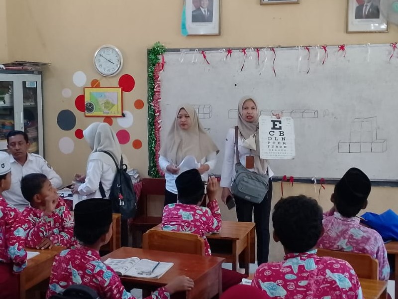 Pelaksanaan Pemeriksaan Kesehatan Gratis (PKG) di SDN 1 Tenggir